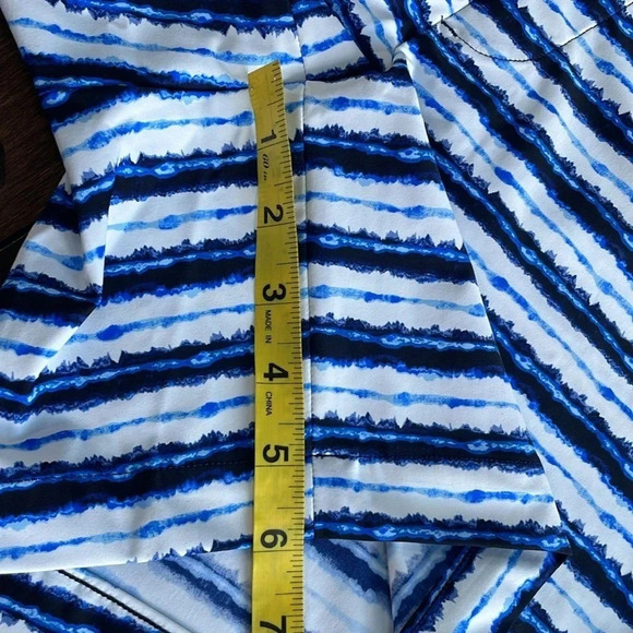 Spanx Sunshine Shorts 6" Womens M Blue Painted Stripe Pull On Pockets 50213R NWT - Picture 10 of 11